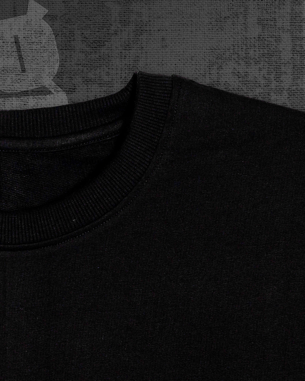 Black-T-Shirt details